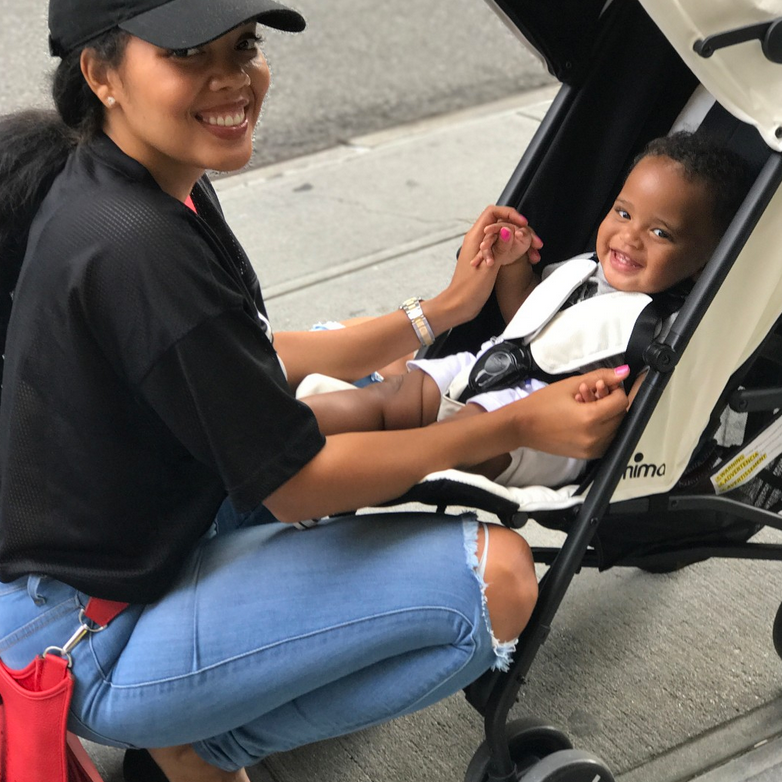 La La Anthony, Erykah Badu and Solange and More Celebs Out and About

 
